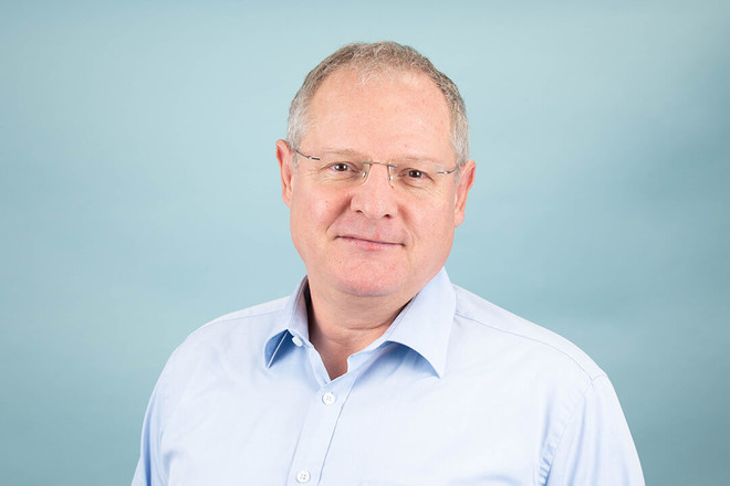 Dr. Axel Scherello
